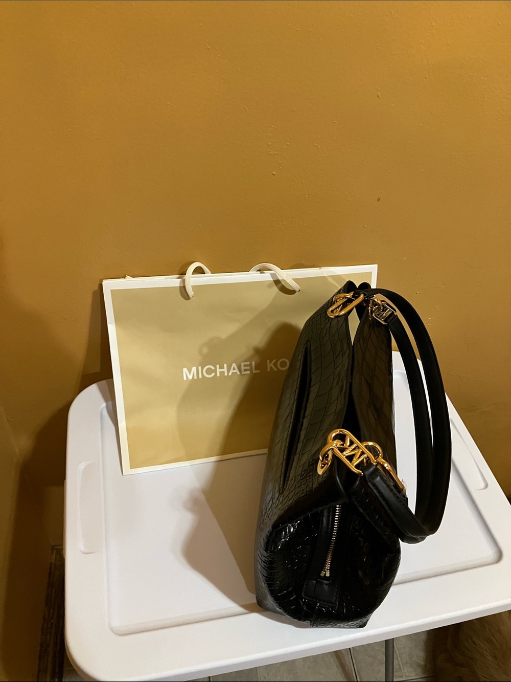Michael Kors Kensington Lg Shldr Tote Black Croc-Embossed Leather - Picture 3 of 14